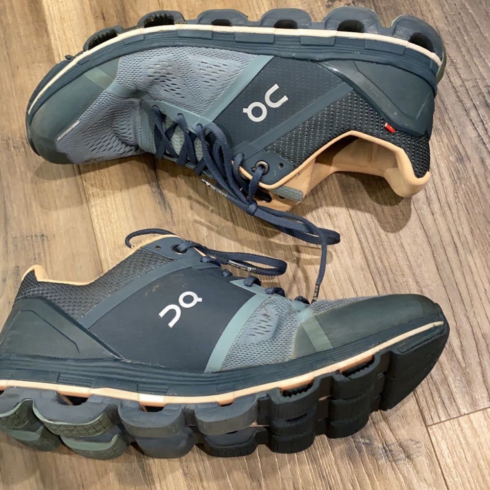 ON women’s running shoes